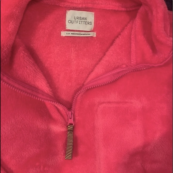 SOLD-Urban Outfitters Angela Fleece Cropped Pullover - Picture 4 of 9